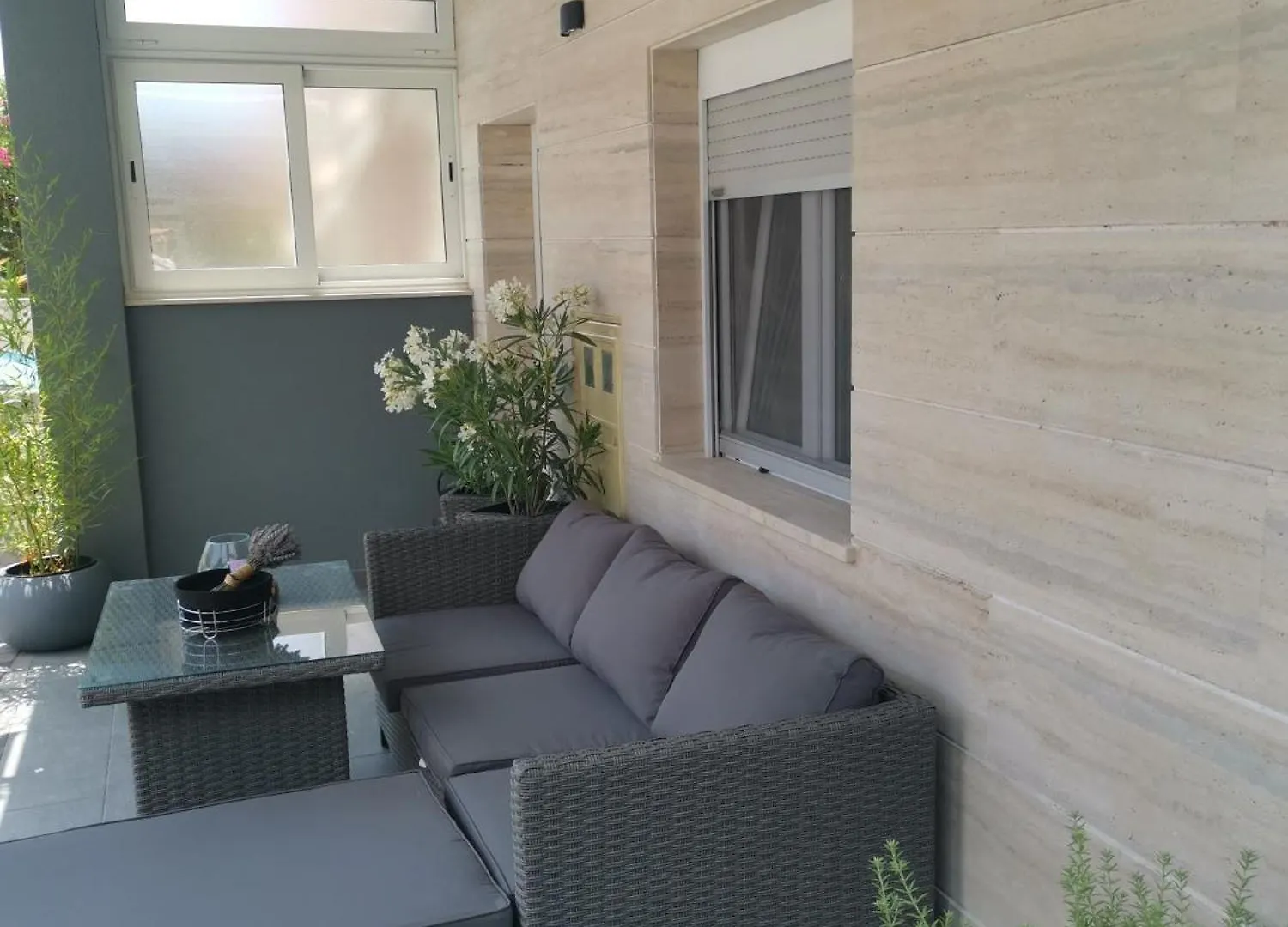 Apartmani Sarm Vir
