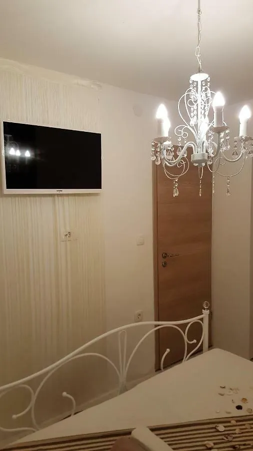 Apartmani Sarm Vir